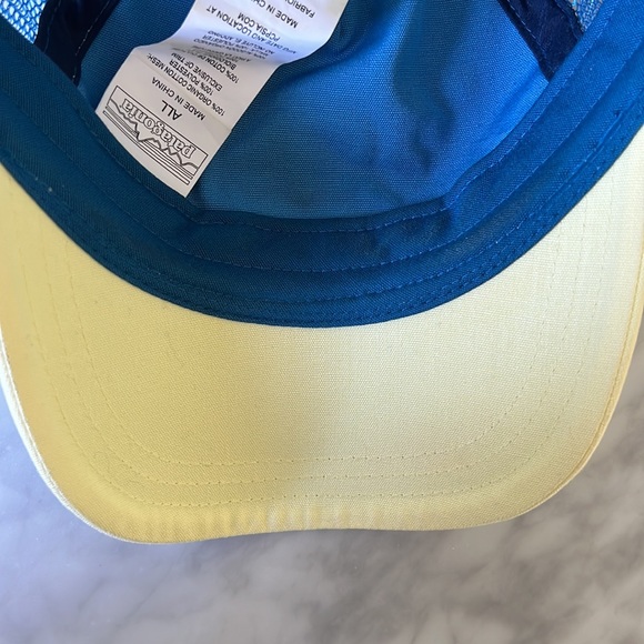 Patagonia Women’s Yellow & Blue Trucker Hat. One Size Fits All. Snap Close. - Picture 5 of 5